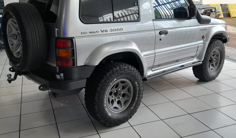 PAJERO GLS 3.0 2P  V6 GASOLINA AUTOMATICA 4X4 R$ 49.990,00 full