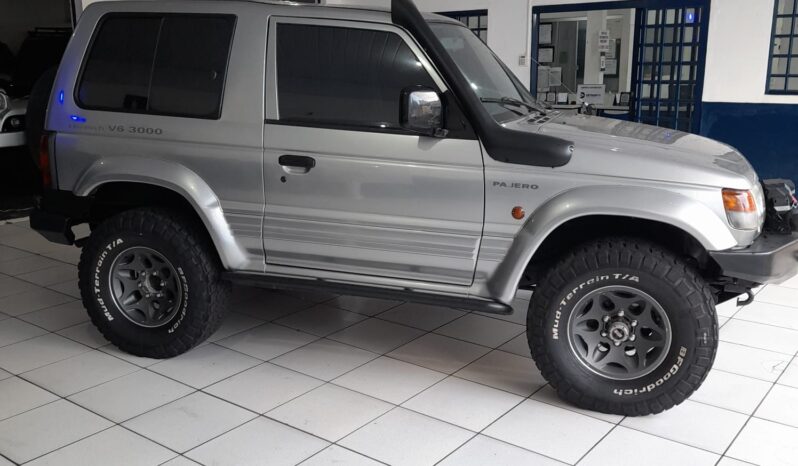PAJERO GLS 3.0 2P  V6 GASOLINA AUTOMATICA 4X4 R$ 49.990,00 full